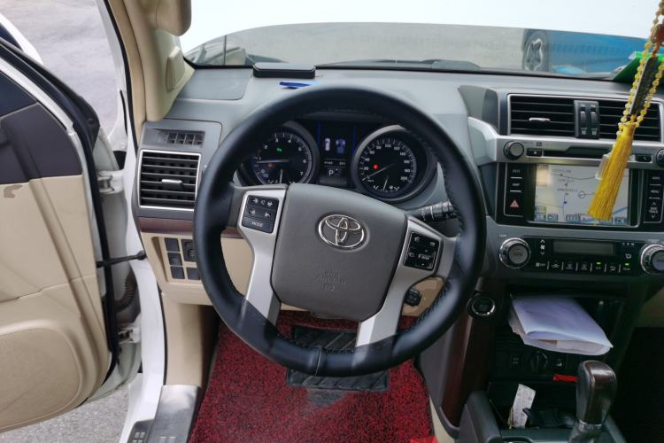 Used Toyota Prado 2014 4.0L Automatic TX-L NAVI
