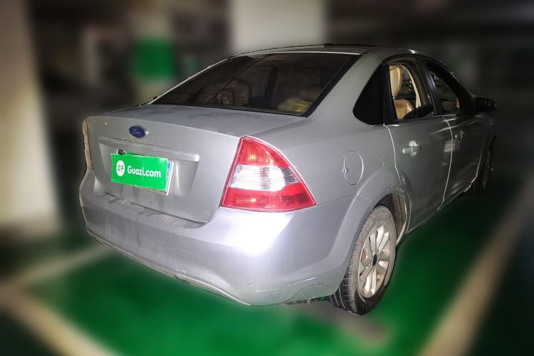 Used Ford Focus 2013 Sedan Classic 1.8L Automatic Base Model

