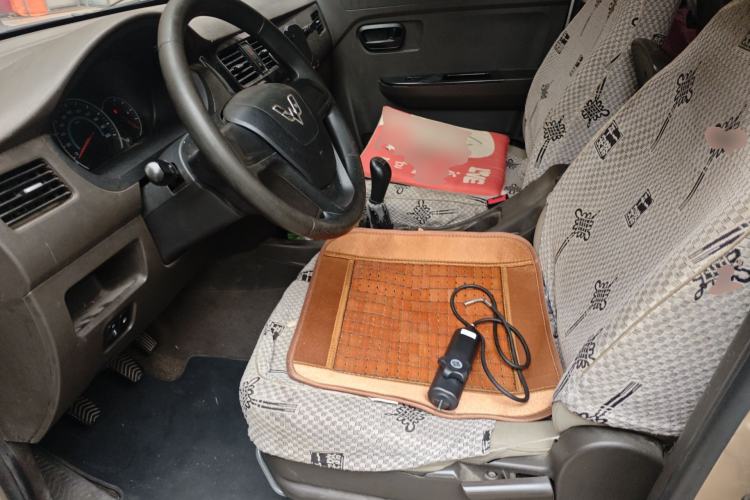 Used Wuling Rongguang V 2018 1.5L Practical Version Left Front Seat