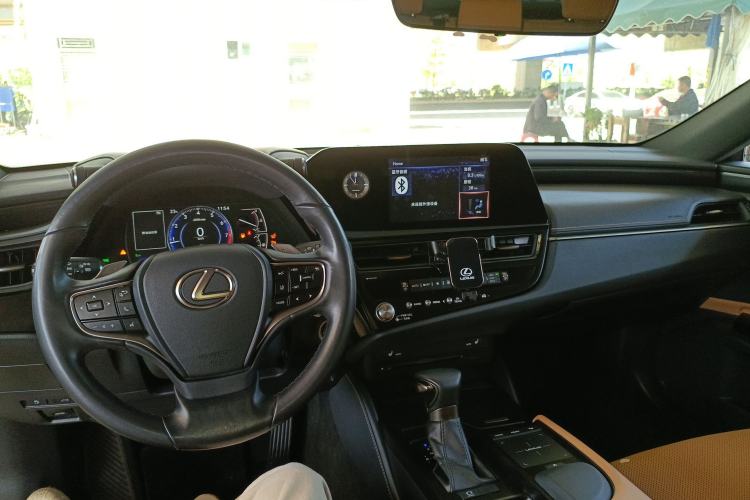 Used Lexus ES 2021 200 Excellence Edition
