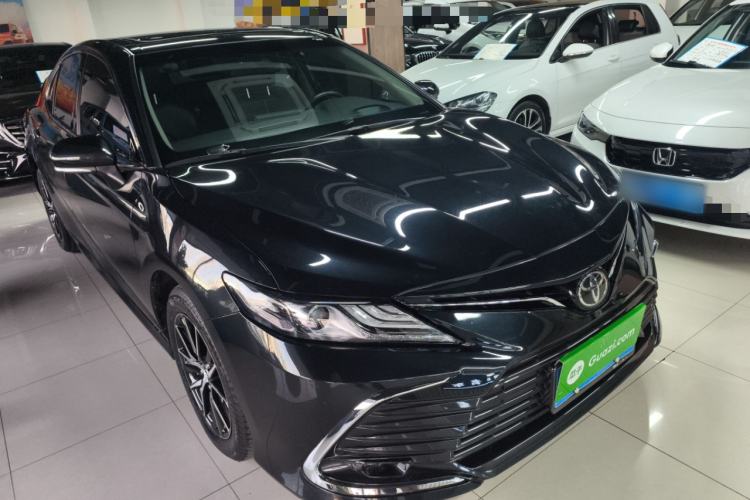 Used Toyota Camry 2021 2.0G Luxury Edition Front Right 45 Deg