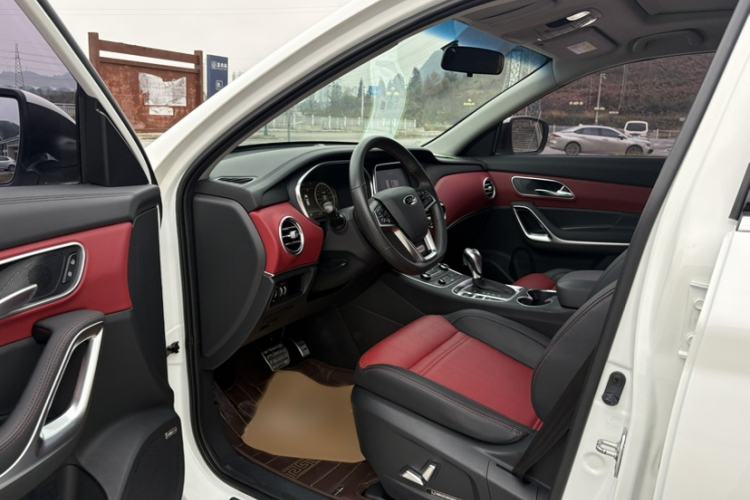 Used JAC Refine S7 2017 2.0T Automatic Luxury Model