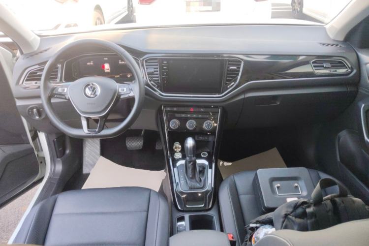 Used Volkswagen T-ROC 2022 280TSI DSG Two-Wheel Drive Elite PLUS Center Console