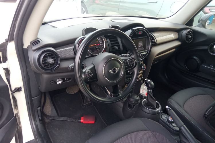 Used MINI MINI 2014 1.5T COOPER Fun