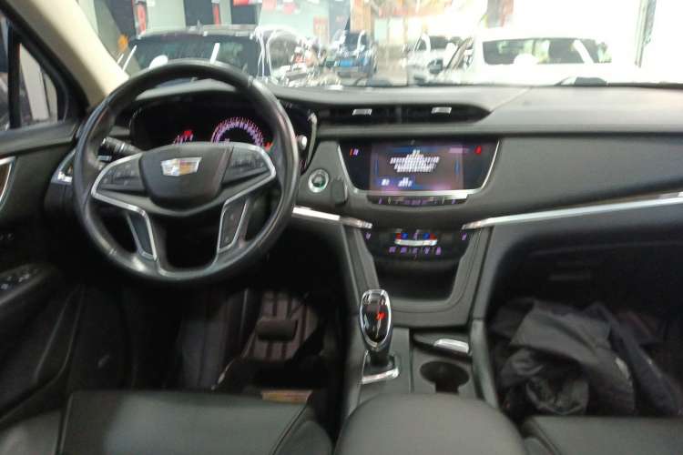 Used Cadillac XT5 2016 25T Luxury Model
