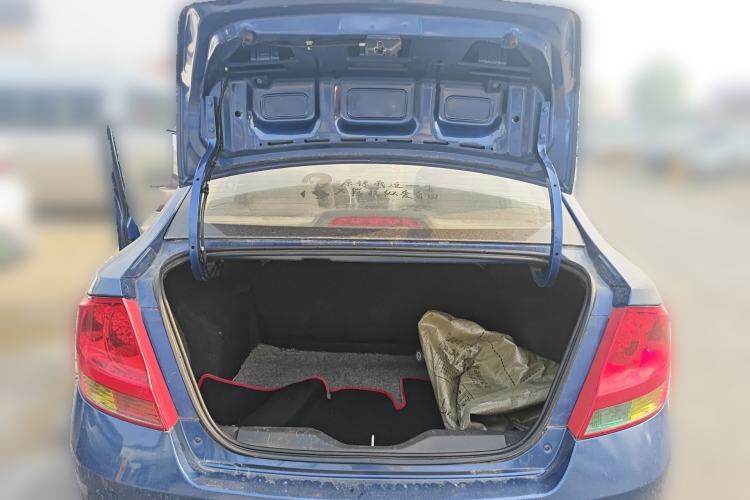 Used Chevrolet Sail 2013 Sedan 1.2L Manual Fashionable Happiness Edition Trunk