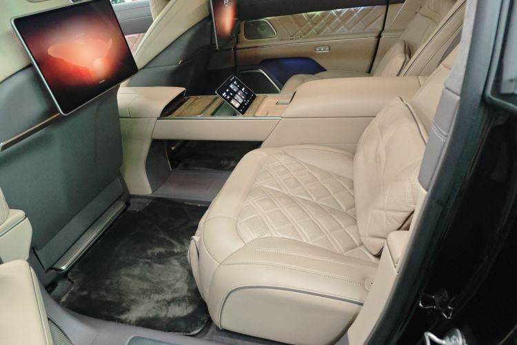 Used Nio ET9 2025 100kWh Signature Edition