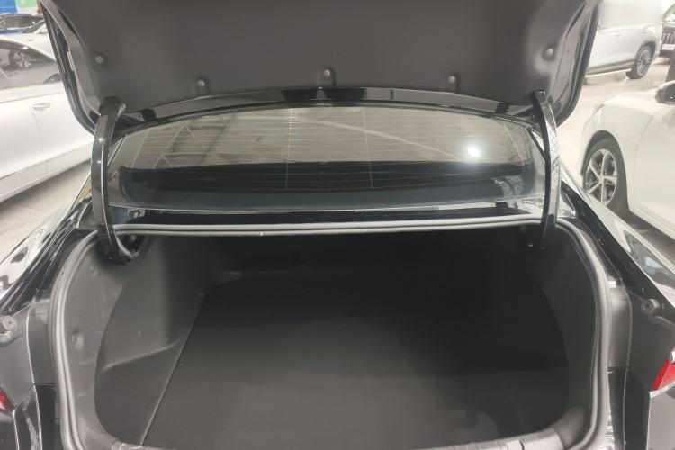 Used Geely Auto Preface 2025 Dongfang Yao 1.5TD Fuyao Edition Trunk