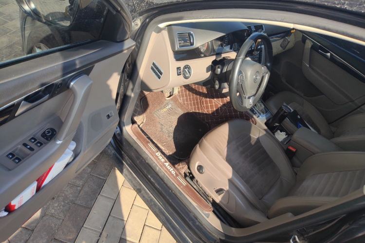 Used Volkswagen Magotan 2015 Facelift 1.8TSI Luxury Model Driver Seat