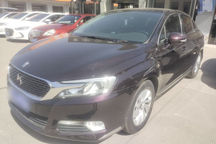Used DS 5LS 2014 1.8L automatic Comfort version VTi140