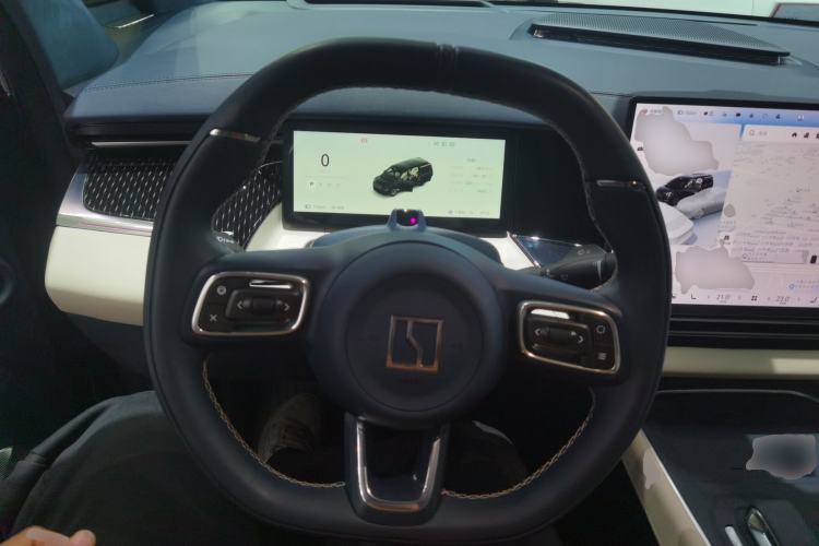 Used Zeekr 009 2024 Six-Seat Executive Version 4WD 108 kWh
