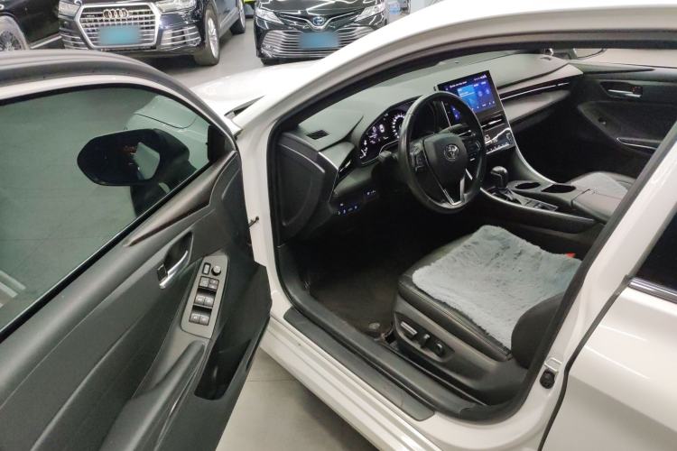 Used Toyota Avalon 2022 2.0L Luxury Edition

