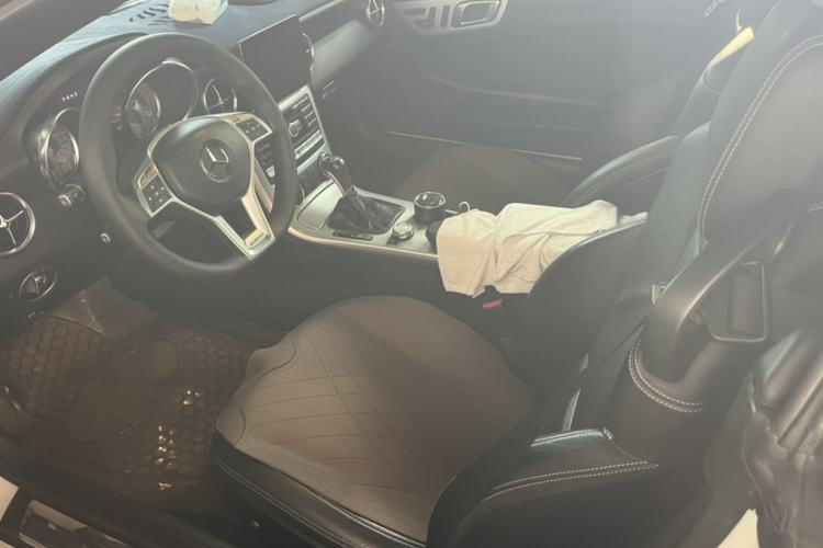 Used Mercedes-Benz SLK-Class 2011 SLK 200 Fashion Model