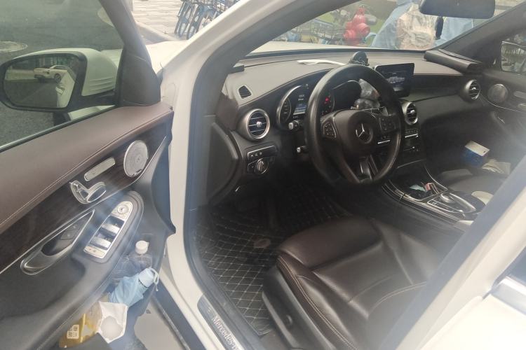 Used Mercedes-Benz GLC 2017 GLC 260 4MATIC Luxury Model Driver Seat