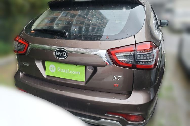 Used BYD S7 2017 1.5T Manual Luxury Model Rear