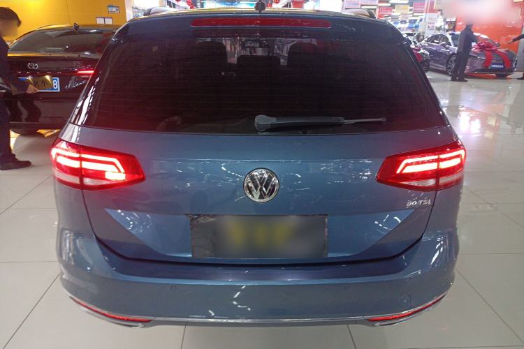 Used Volkswagen Variant 2018 380TSI Two-Wheel Drive Comfort Edition
