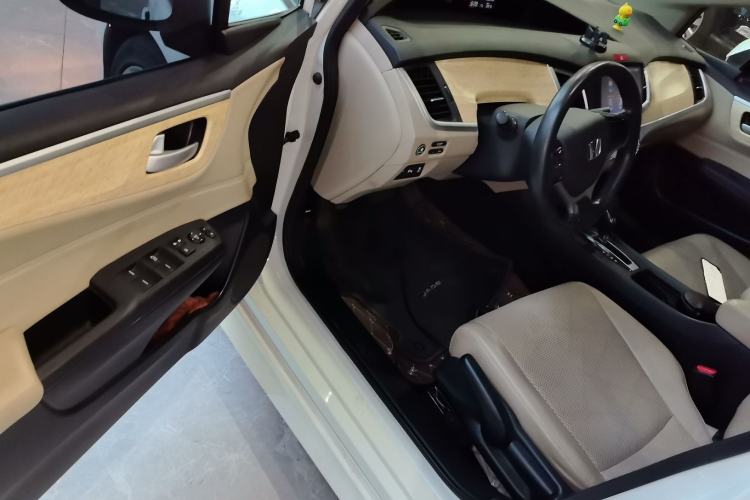 Used Honda Jade 2016 1.8L Automatic Comfort Elite Version 5 Seats
