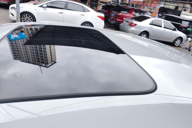 Used Volkswagen Lavida 2024 1.5L Automatic Starry Sky 5 Million Edition Roof