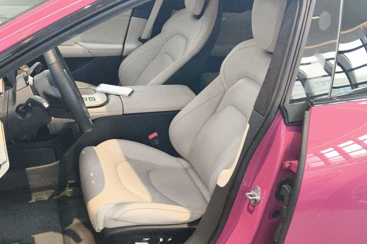 Used Xiaomi Auto SU7 2024 Four-Wheel Drive Ultra-Long Range Advanced Intelligent Driving Max Edition
