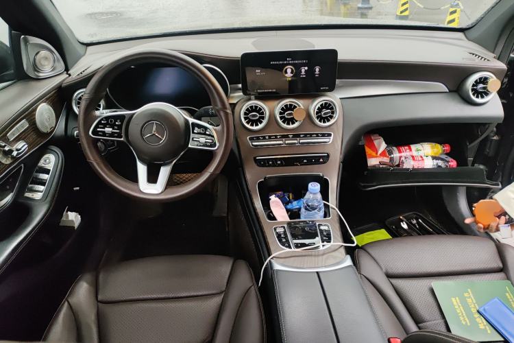 Used Mercedes-Benz GLC 2022 Refreshed GLC 300 L 4MATIC Dynamic Edition Center Console