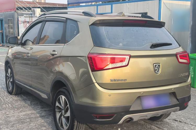 Used Baojun 560 2015 1.8L manual luxury version
