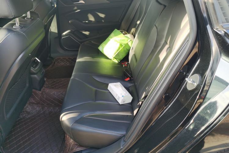 Used Hongqi H5 2022 Classic Model Facelift 1.5T DCT Qiyun Edition Left Rear Seat