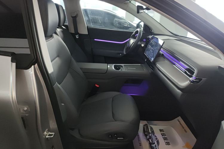 Used XPeng G6 2025 625 Long-Range Max Flagship Edition Right Front Seat