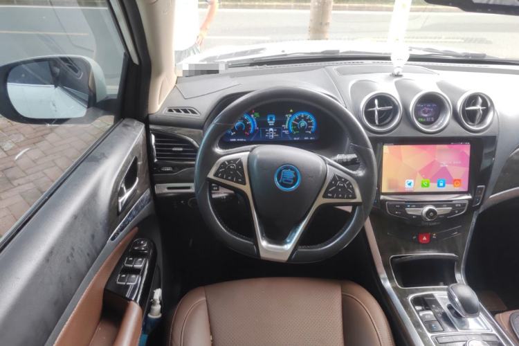 Used BYD Tang New Energy 2017 2.0T All-Wheel Drive Hyatt Model Steering Wheel