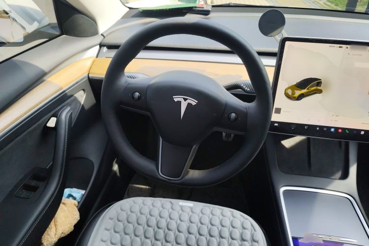 Used Tesla Model 3 2021 Standard Range Rear-Wheel Drive Upgraded Version 3D6 Steering Wheel