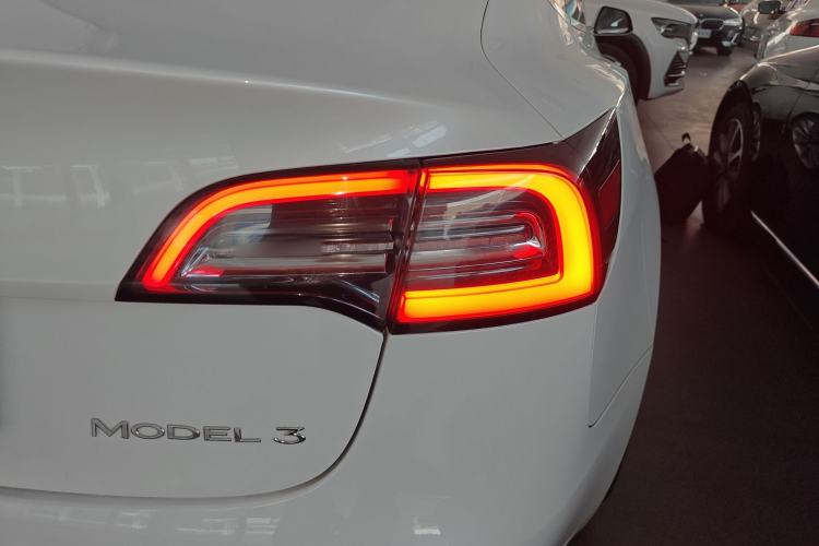 Used Tesla Model 3 2019 Standard Range Rear-Drive Upgraded Version Right Rear Taillight