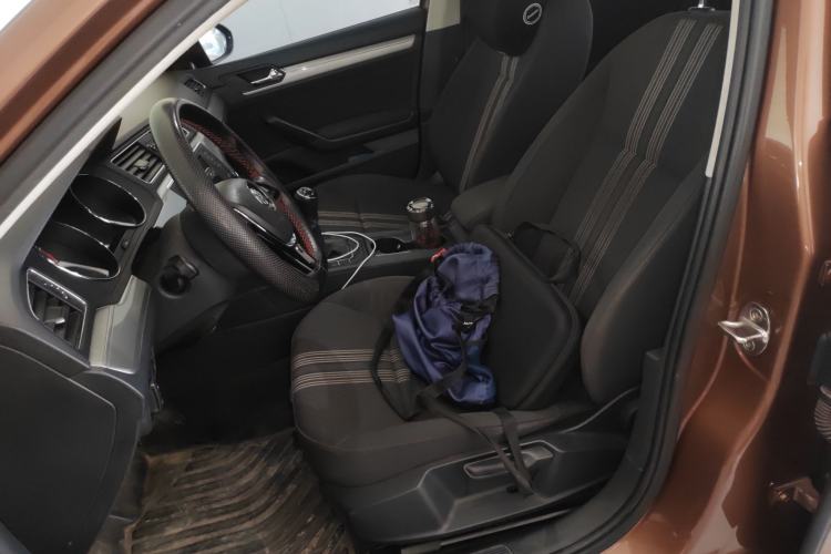 Used Volkswagen Lamando 2017 230TSI Manual Trend Edition
