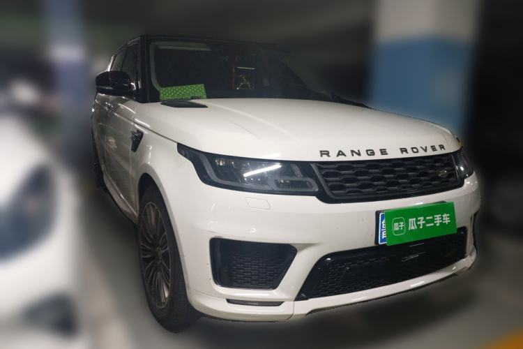 Used Land Rover Range Sport 2020 3.0 L6 HSE DYNAMIC Front Right 45 Deg