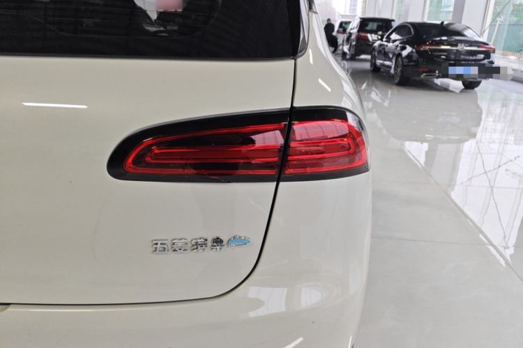 Used Wuling Bingo PLUS 2024 330 km Range Five-Seater Version