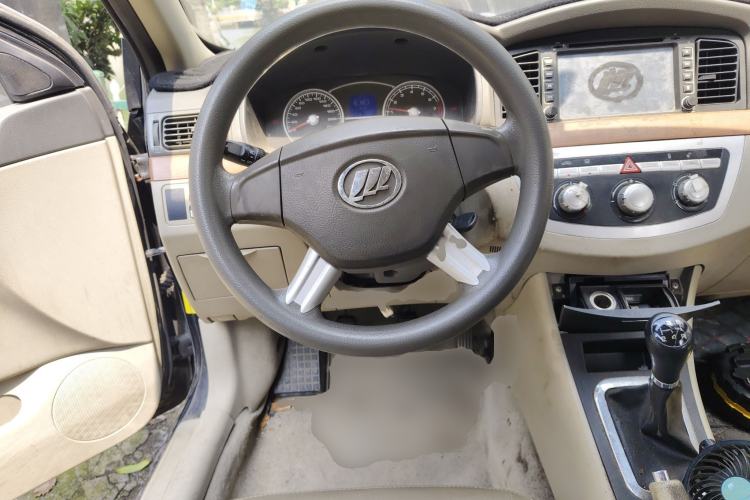 Used Lifan Auto 620 2012 1.5L Manual Comfort Type A
