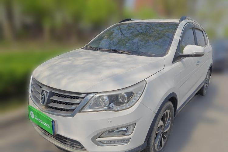 Used Baojun 560 2015 1.8L manual luxury version
