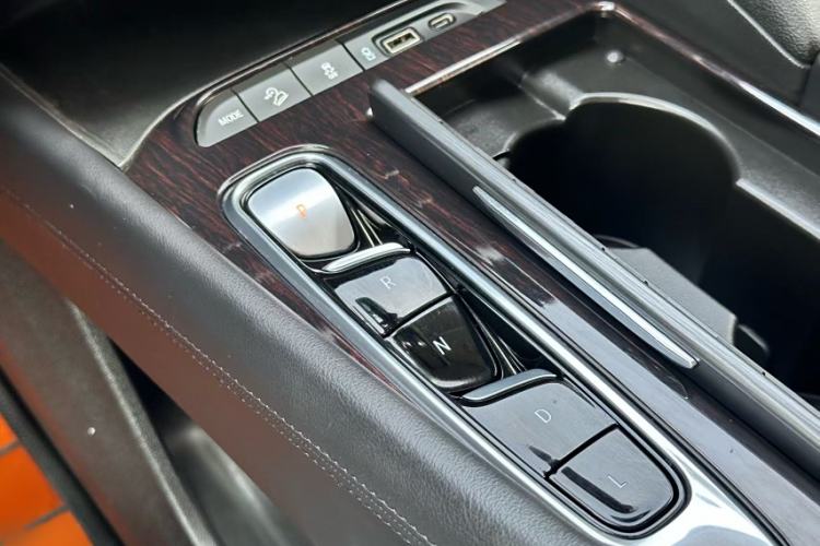 Used Buick Enclave 2020 28T Two-Wheel Drive Prestige Version