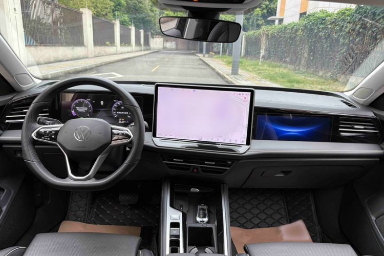 Used Volkswagen Magotan 2024 380TSI DSG Prestige Edition Interior 4