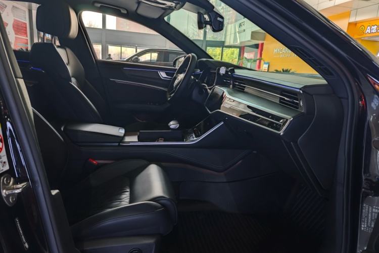 Used Audi A6L 2025 45 TFSI quattro Prestige Dynamic Edition + Premium Package
