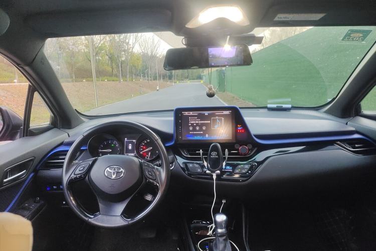 Used Toyota C-HR 2020 2.0L Luxury Edition
