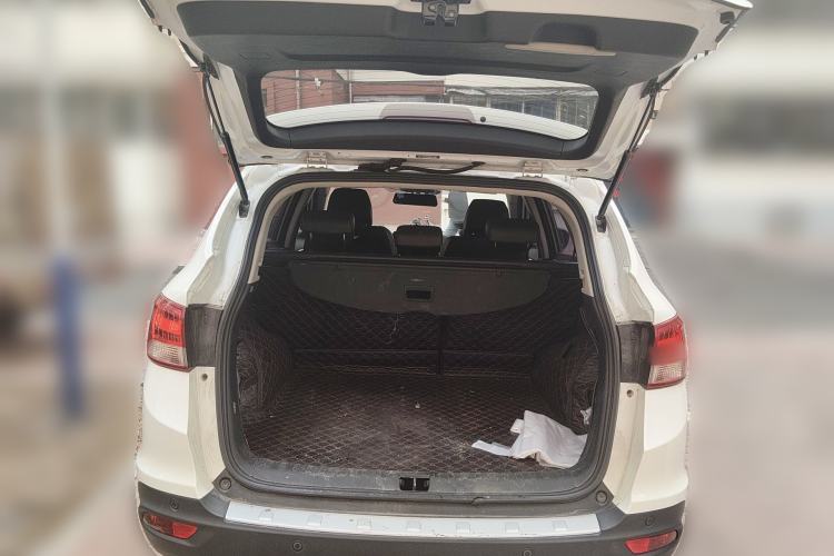 Used Dongfeng Aeolus AX7 2016 2.0L Automatic Zhiyue Trim