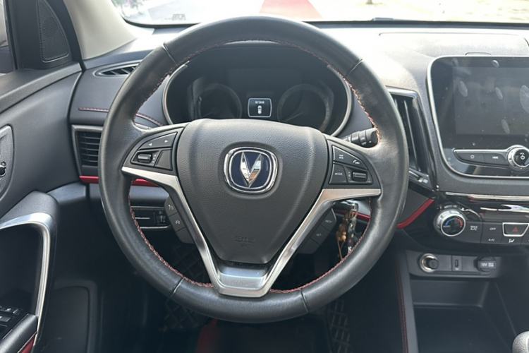 Used Changan CS55 2019 1.5T Manual Colorful Model China VI Standard
