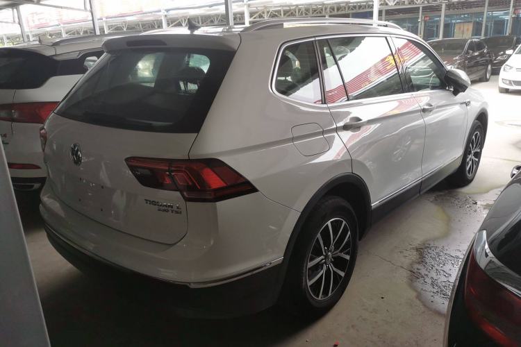 Used Volkswagen Tiguan L 2017 330TSI Automatic Two-Wheel Drive Luxury Edition