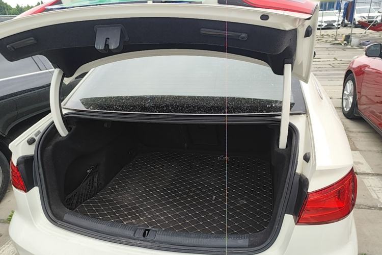 Used Audi A3 2014 Limousine 40 TFSI S line Comfort Model
