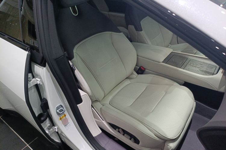 Used Avatr 12 2025 Year Updated Ultra Extended-Range Version Right Front Seat