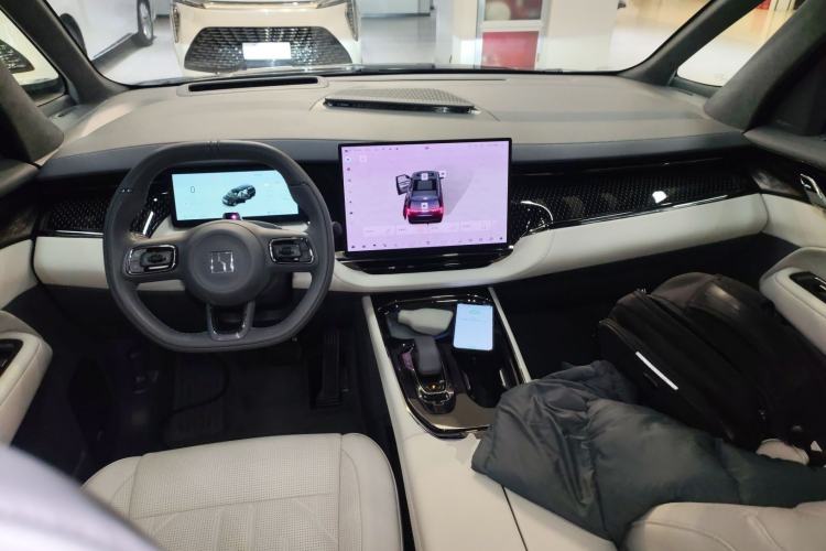 Used Zeekr 009 2024 Six-Seat Executive Version 4WD 108 kWh
