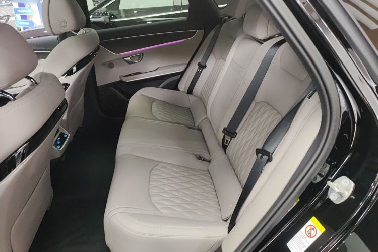 Used BYD Han 2025 DM-i Intelligent Driving Edition 125KM LiDAR Flagship Model Left Rear Seat