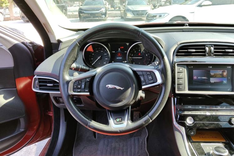 Used Jaguar XE 2017 2.0T 200 PS R-Sport