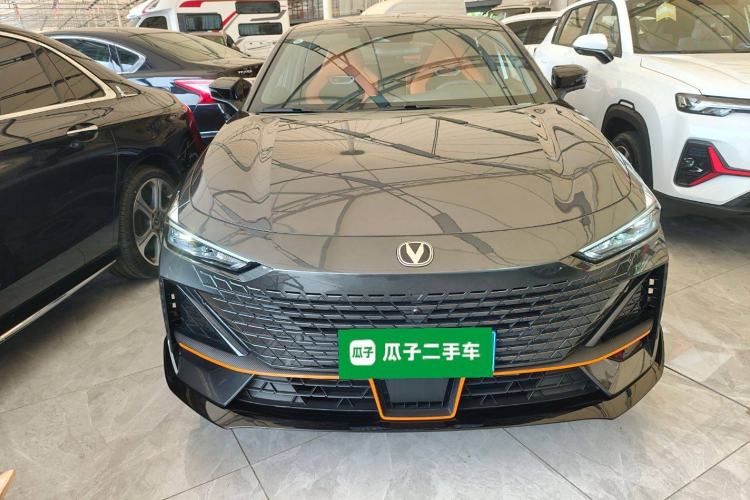 Used Changan UNI-V 2025 1.5T 500Bar High-Energy Sport Edition
