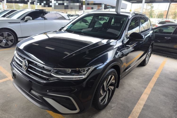 Used Volkswagen Tiguan L 2024 300TSI Automatic Two-Wheel Drive Smart Edition
