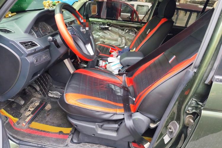 Used Leopaard Q6 2015 2.4L Manual Two-Wheel-Drive Elite Model
